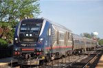 Northbound Hiawatha Service comes into the station